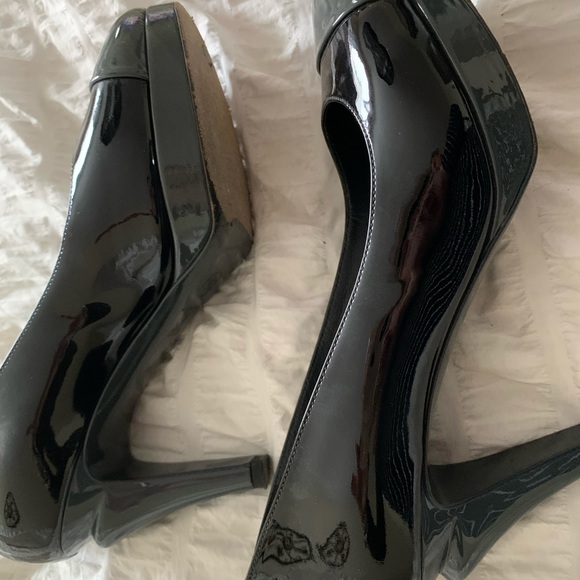 Chanel two toned black & grey high heel shoes 38.5 - Picture 9 of 10